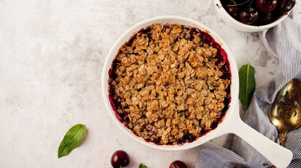 Berry Cherry Crumble